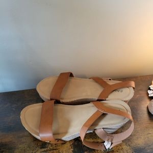 Bamboo clog sandles